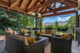 Hillside Court Chalet West (486523)