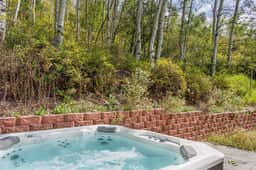Booth Falls Retreat (554063) - Image 2