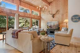 Booth Falls Retreat (554063)