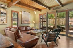 Beaver Den Lodge (884947)