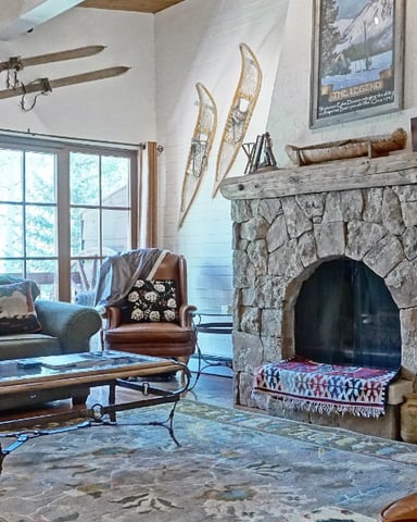 Hot tubs, fireplaces, full kitchens