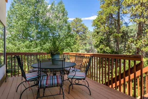 Live ColorFull Lodge (396492) - Image 2