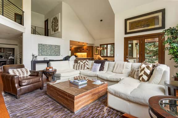 Hillside Court Chalet West (486523)