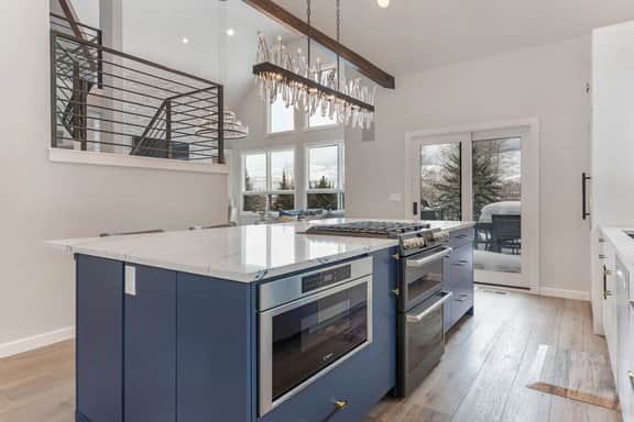 Hillside Court Chalet East (585374)