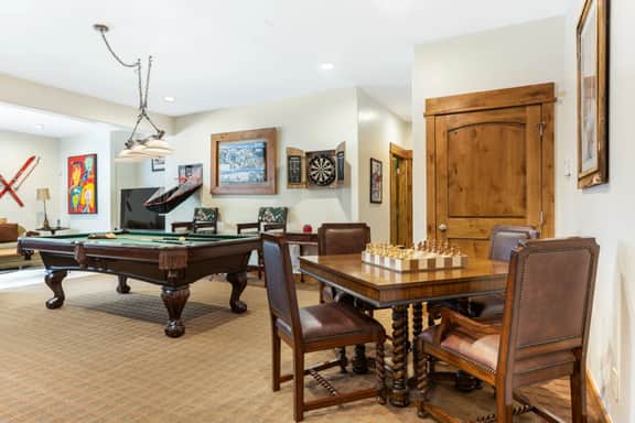 Deerpath Haus (1001430)