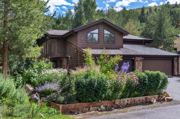 Beaver Den Lodge (884947)