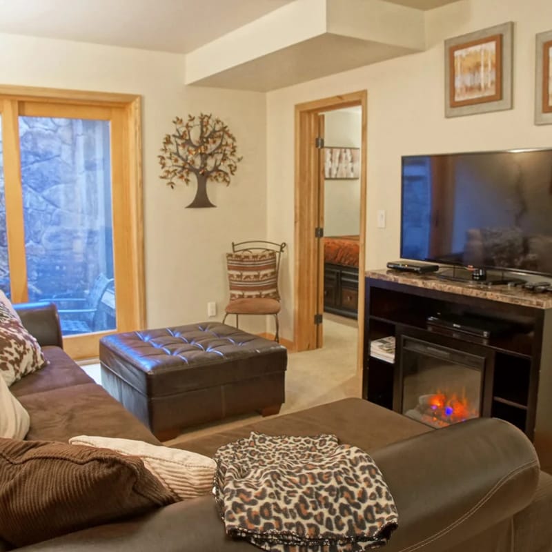 Lion Square Lodge #2 (327135)